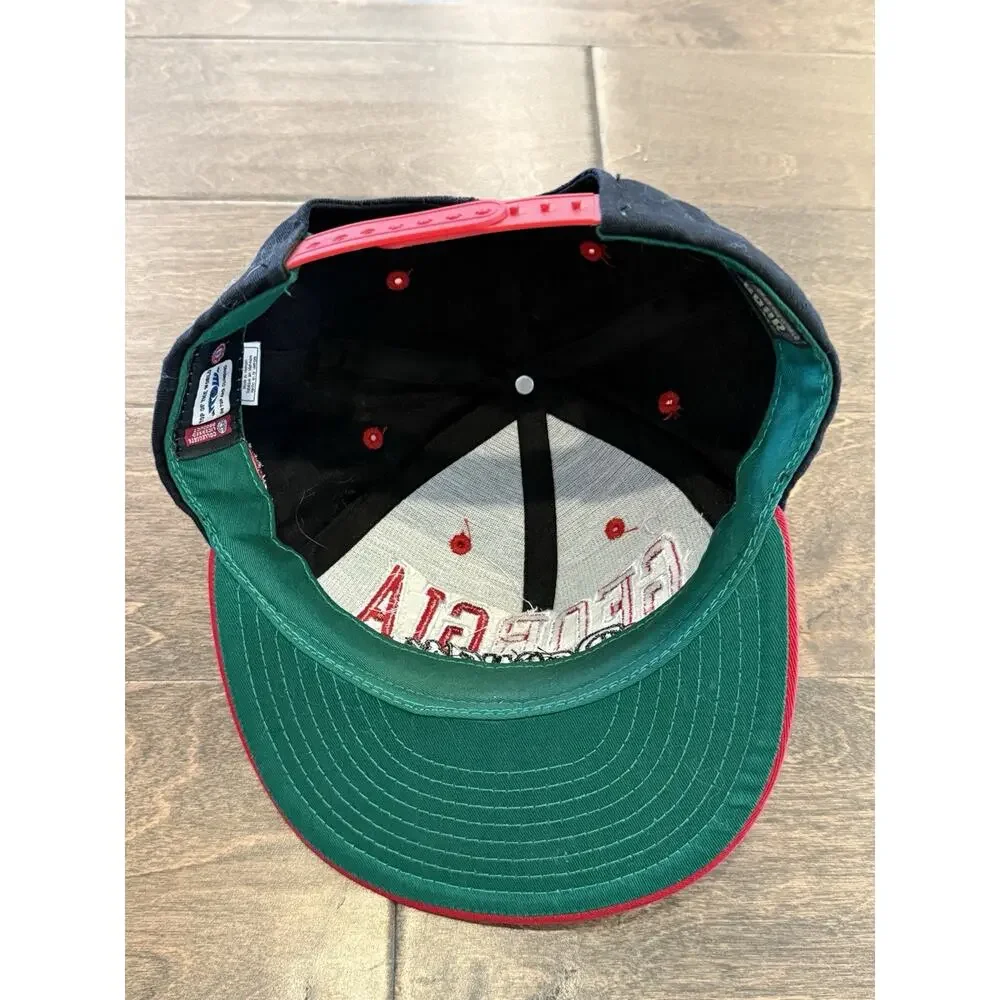 Top Of The World Mens Black Red Georgia Dawgs Bulldogs Adjustable SnapBack Hat